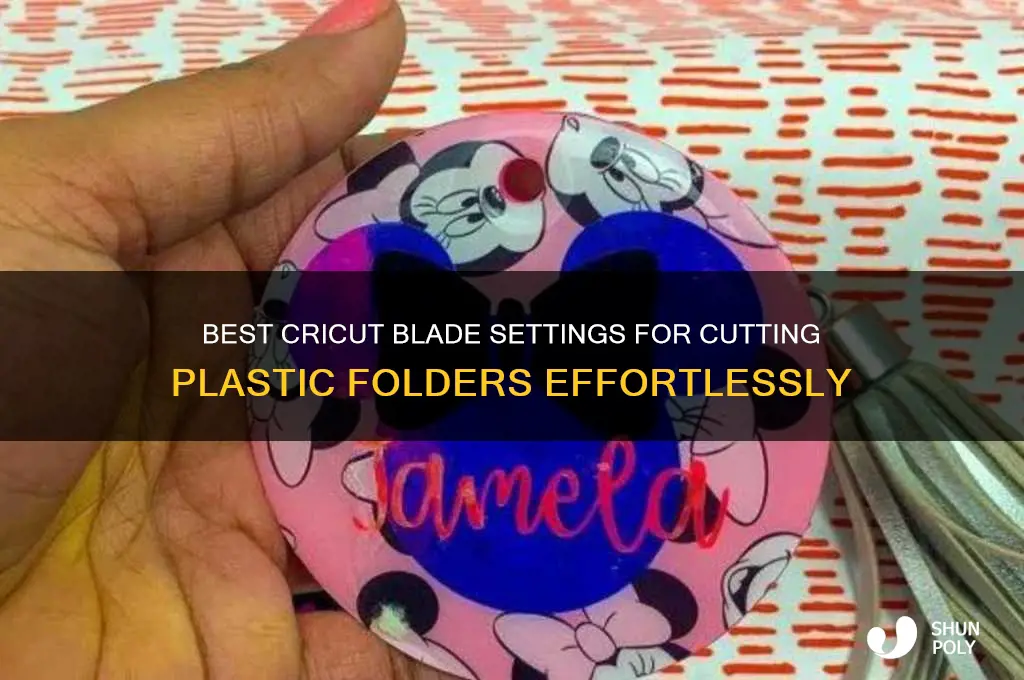 what setting to cut plastic folder on cricut