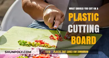 Safe Chopping: Ideal Foods to Cut on Plastic Cutting Boards