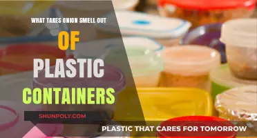 Erase Onion Odor from Plastic Containers