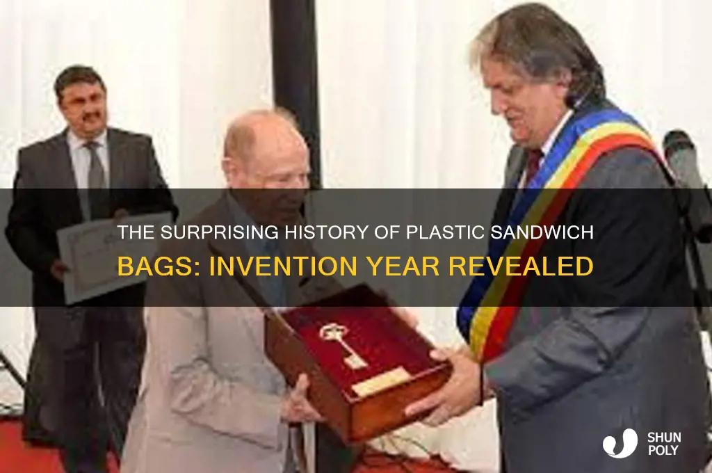 what year were plastic sandwich bags invented