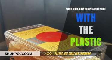 The Shelf Life of Raw Honeycomb in Plastic Containers