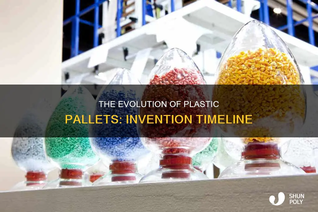 when was the plastic pallet invented