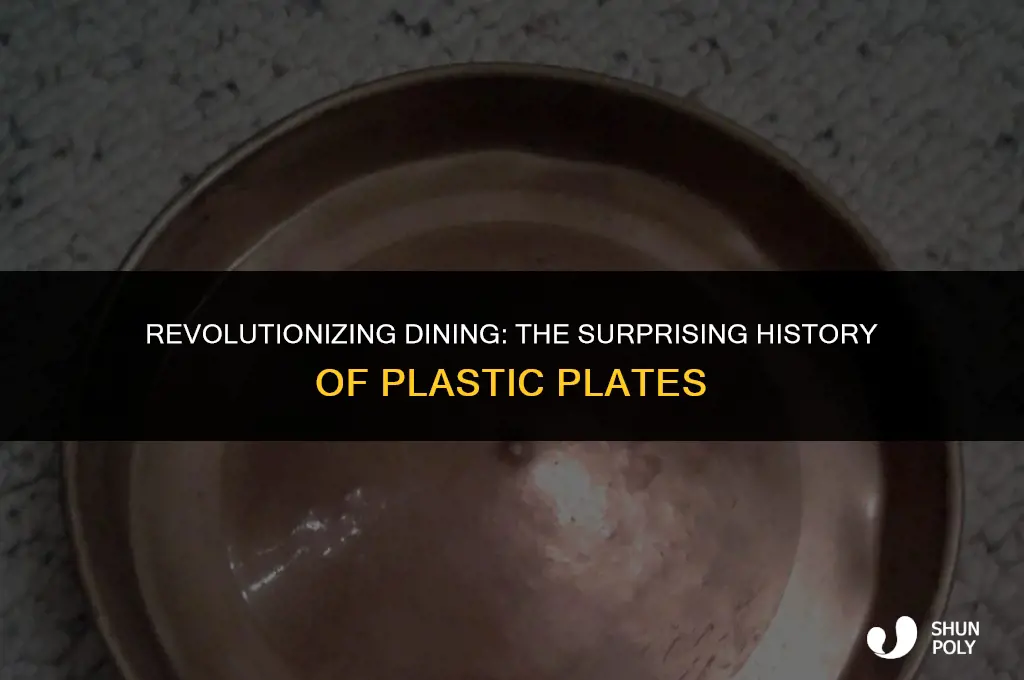 when were plastic plates invented