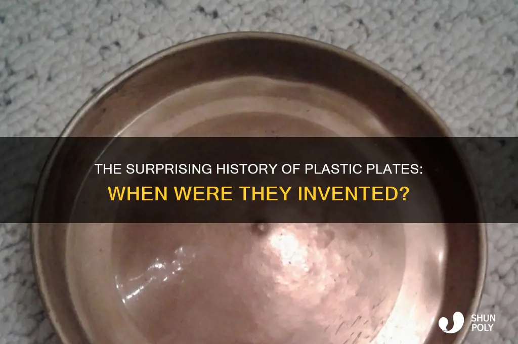 when were plastic plates made