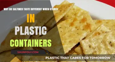 Storing Saltines: Plastic Containers Alter Taste